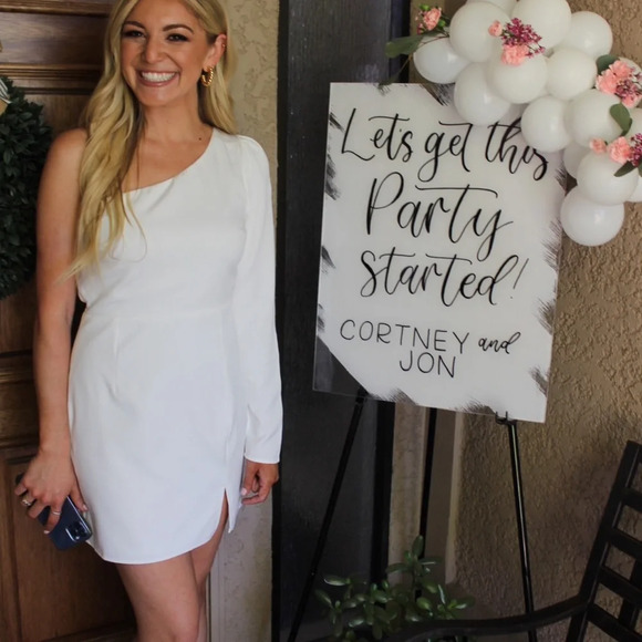 Lulus Dresses & Skirts - Lulus White One-Shoulder Long Sleeve Dress